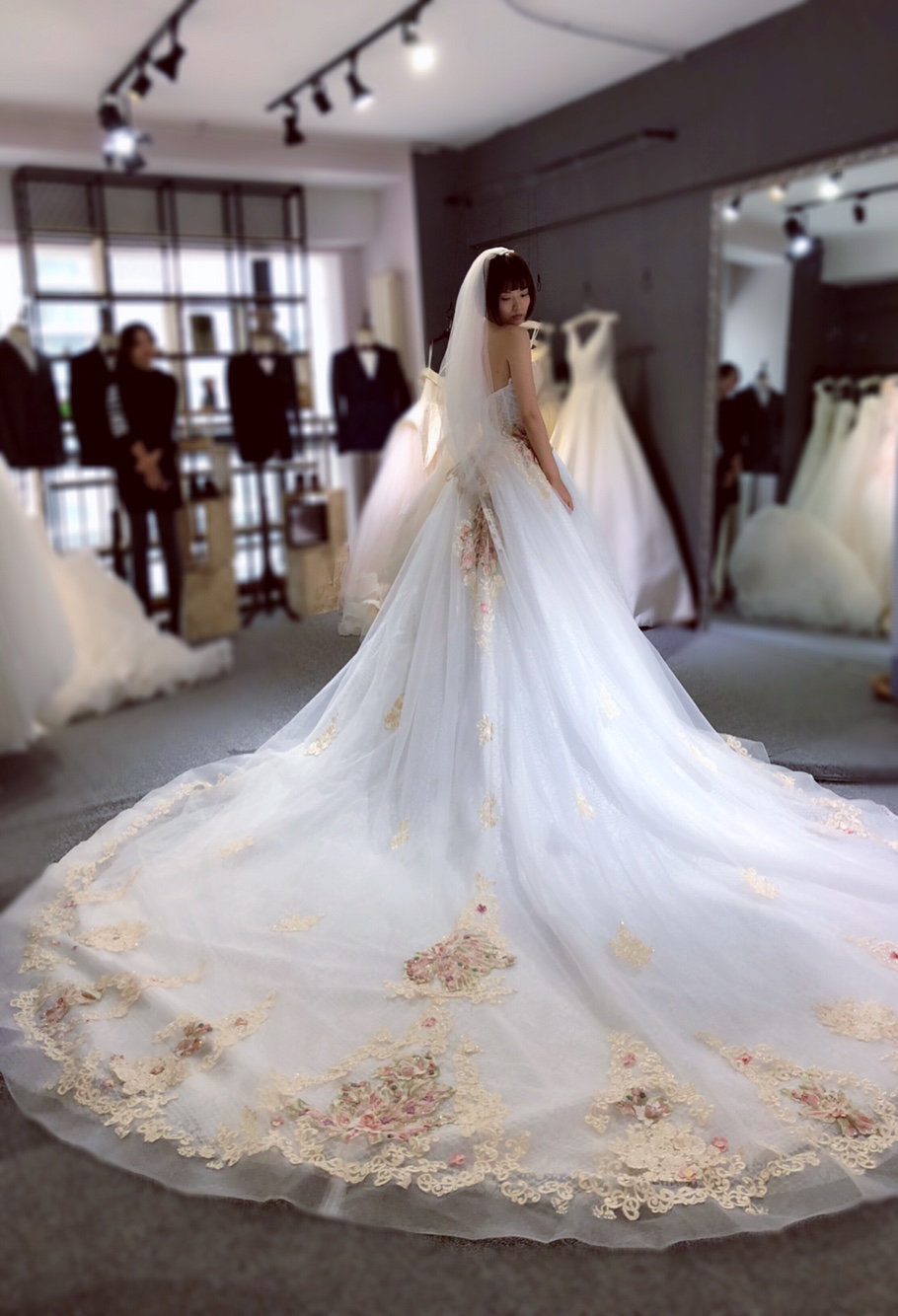 Honey婚纱礼服租赁馆