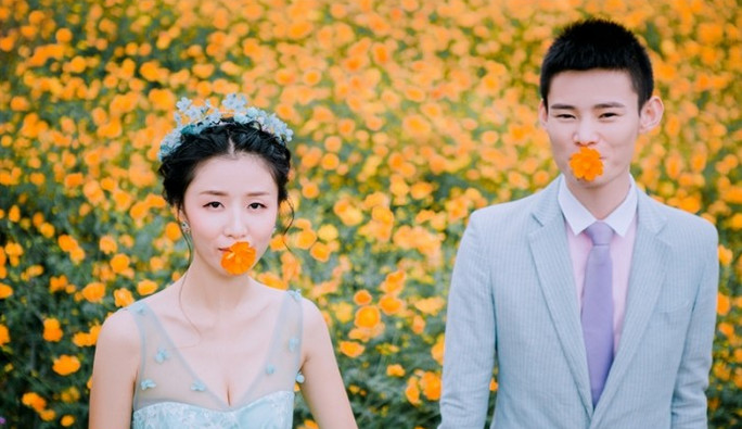 当幸福来敲门 晒晒我们的花海婚纱照