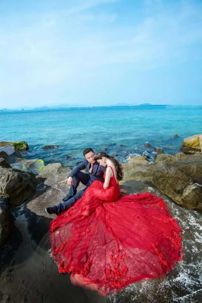 我们还没有办婚礼…