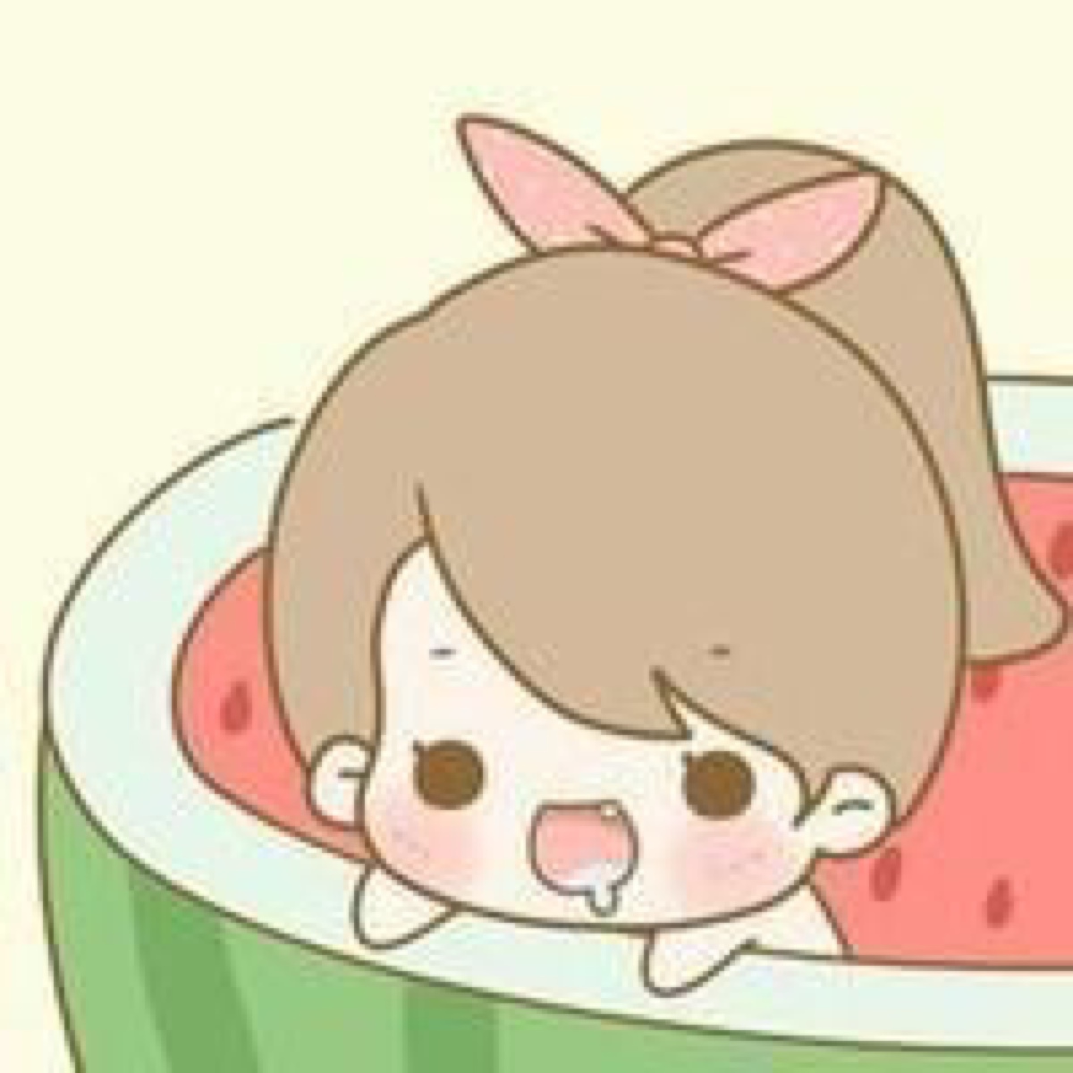湖中鱼儿游