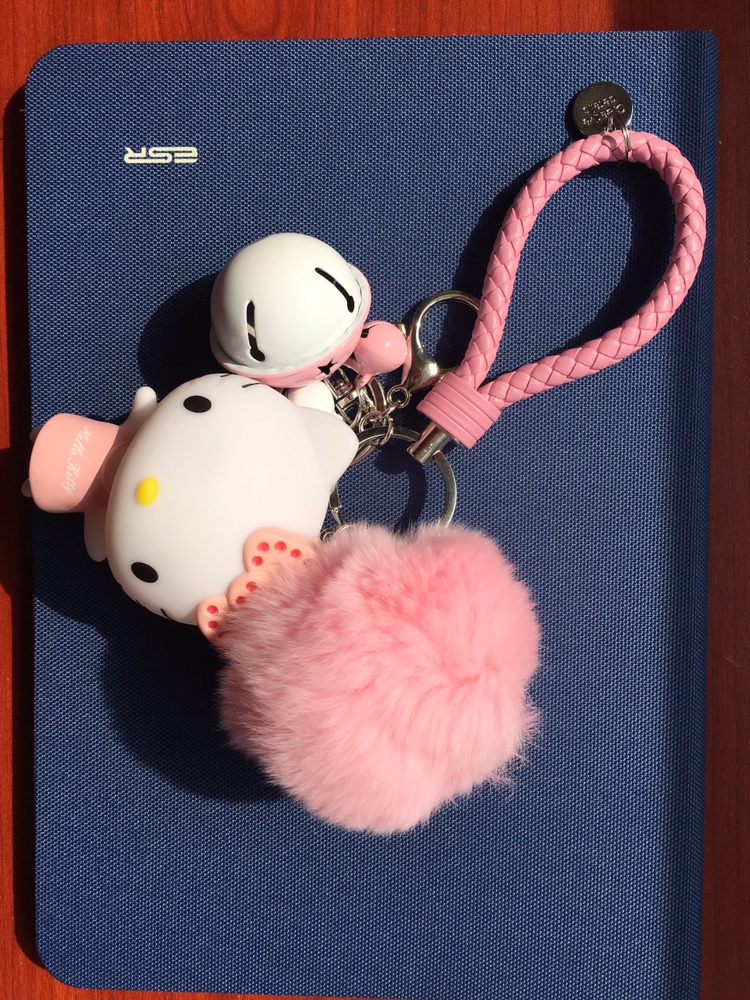 Hello kitty挂件与Hello kitty更配哦
