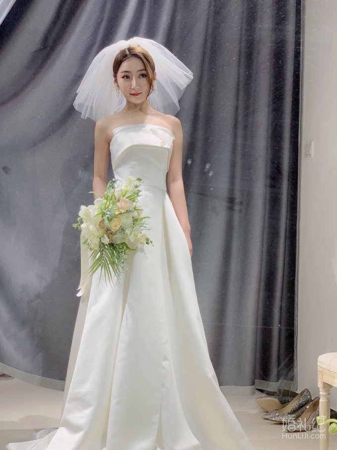 婚礼倒计时8天💒有老妈参考的妆容还是很可的！