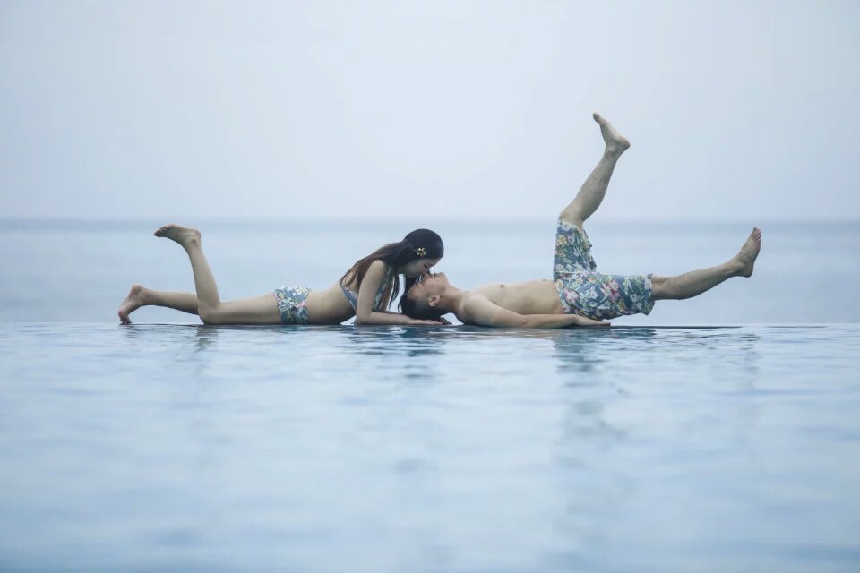 我们的婚纱照[大笑]