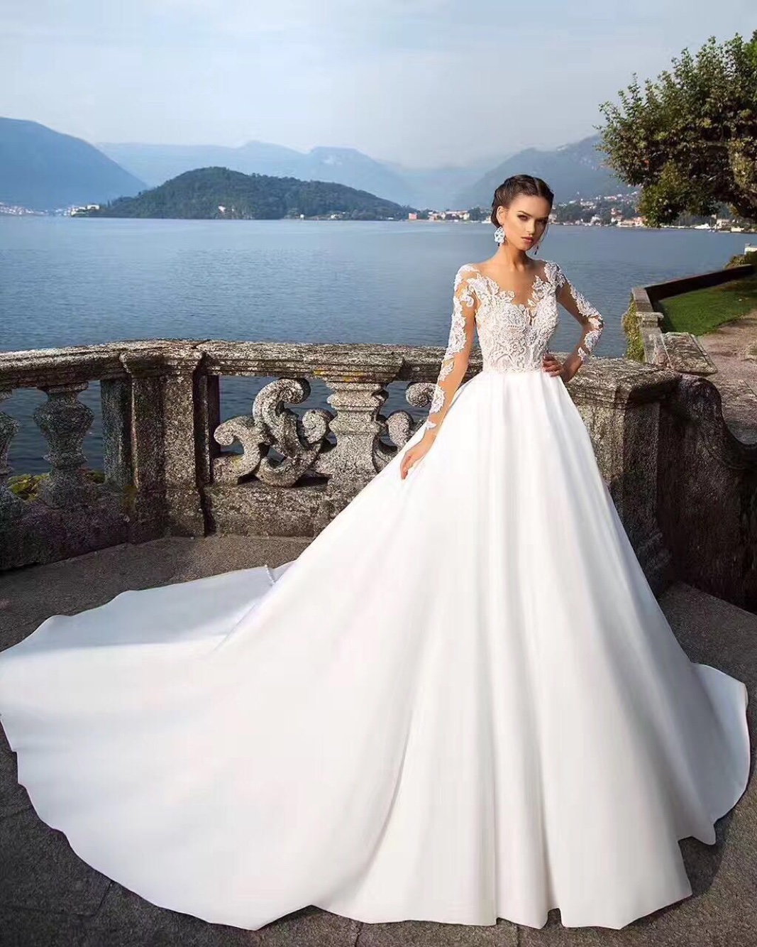 MUSE高级婚纱礼服