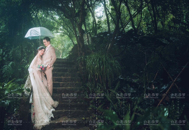 拍婚纱照