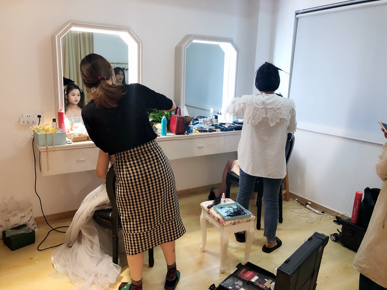 Rosace蕾翠诗高级礼服品牌荟