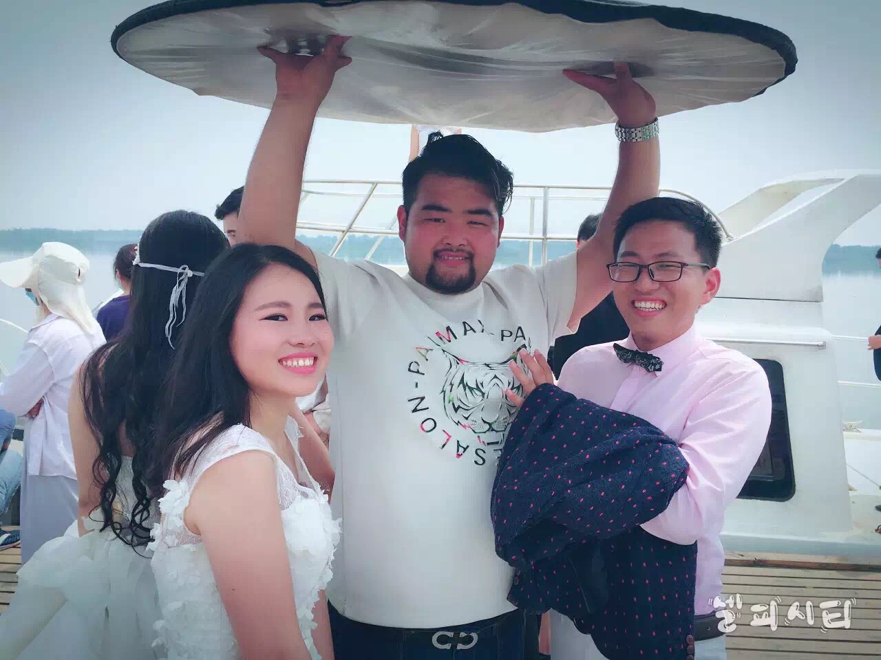 说说我的婚纱照，谢谢苏州慕摄影送给我和老公这么好的结婚礼物[大笑]