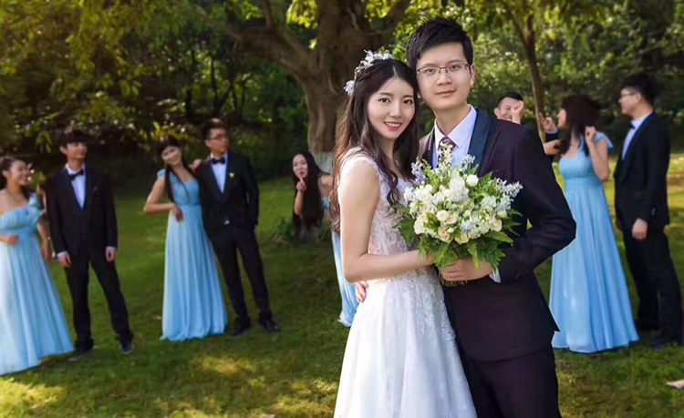 MUSE高级婚纱礼服