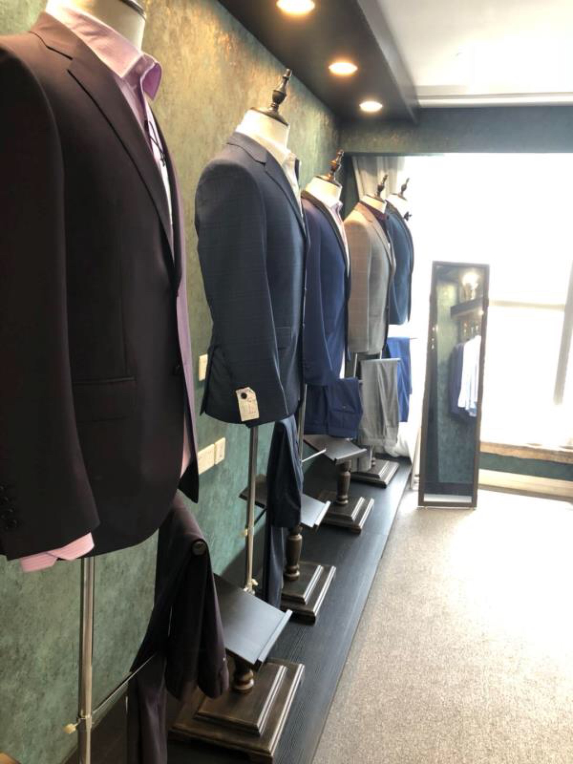 漫瑞高端礼服定制