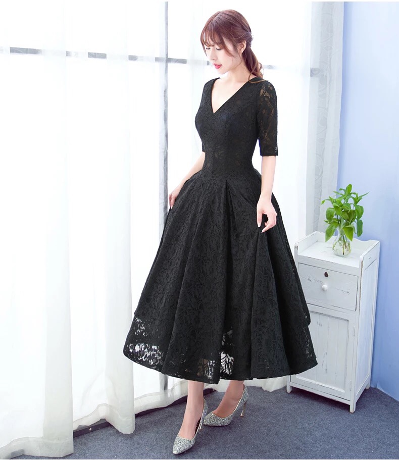 快来帮我选选敬酒服。
