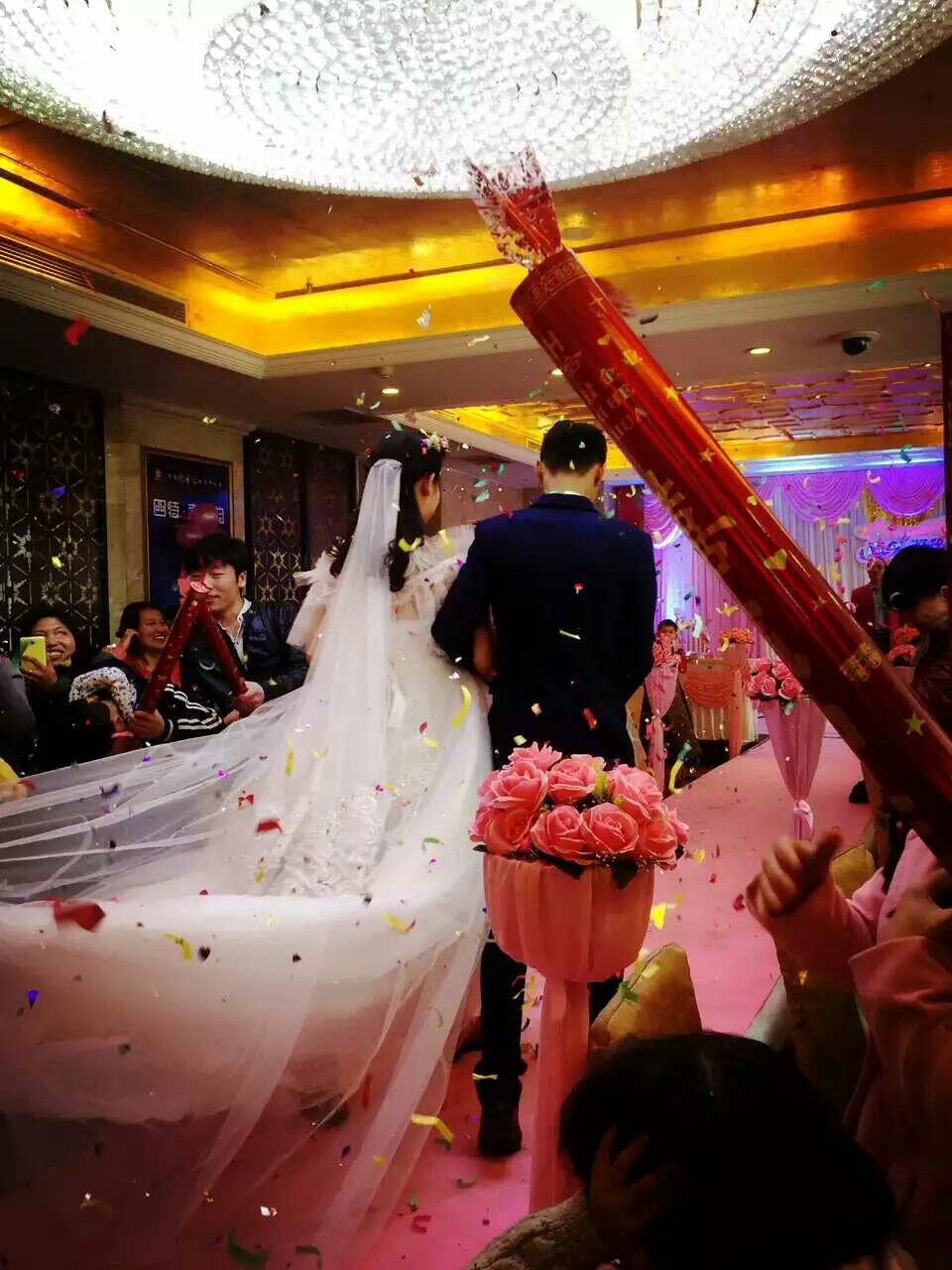 孕妇婚纱