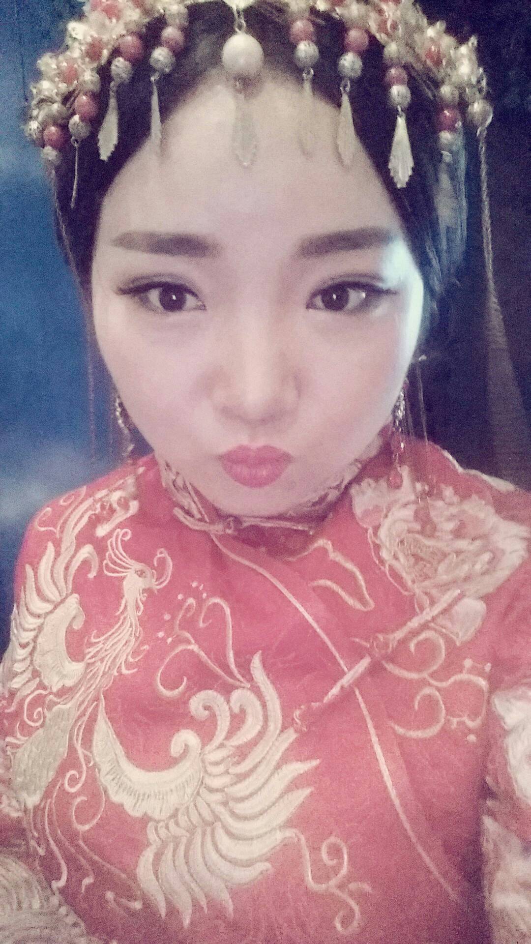 今天拍婚纱照、进行中