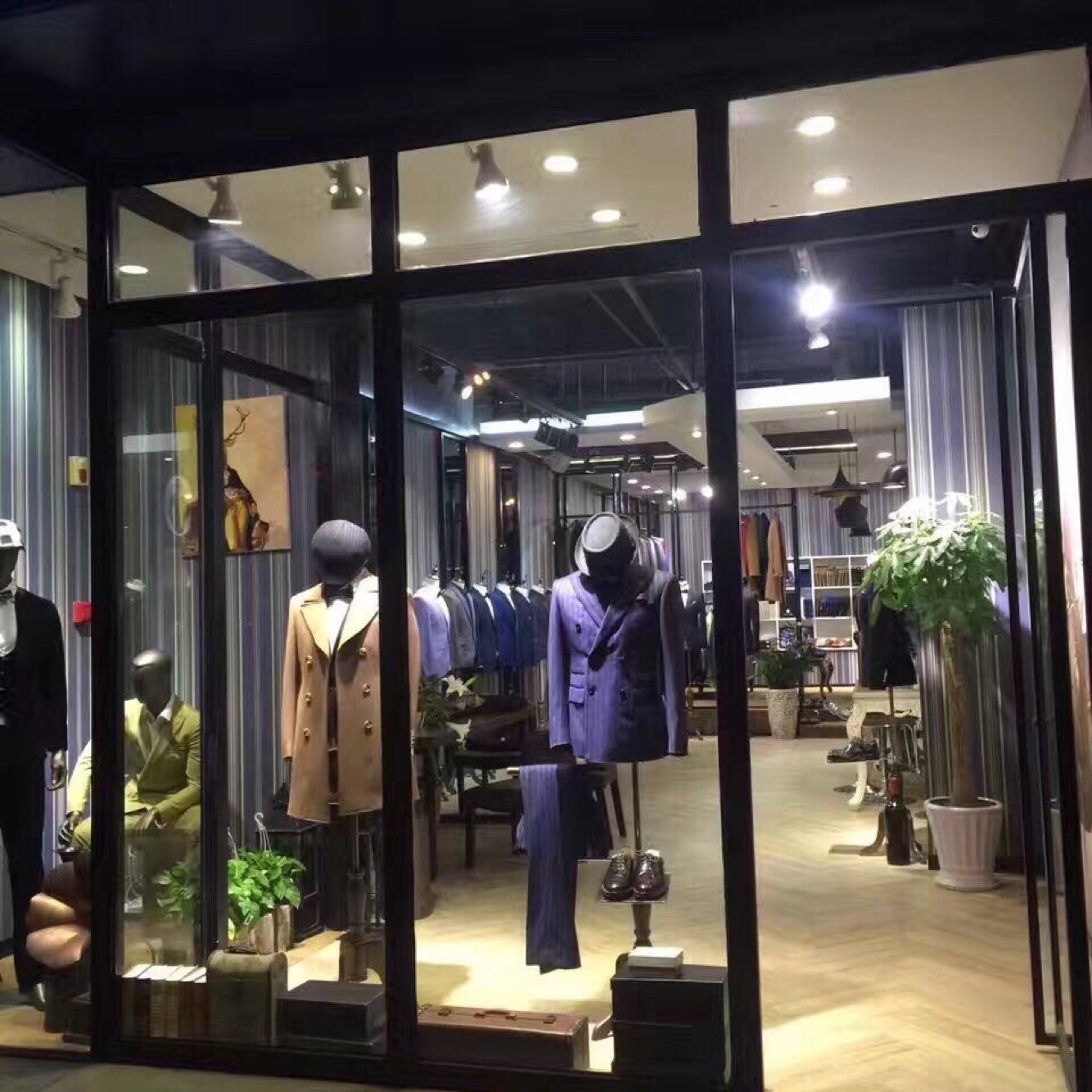 君门西服定制