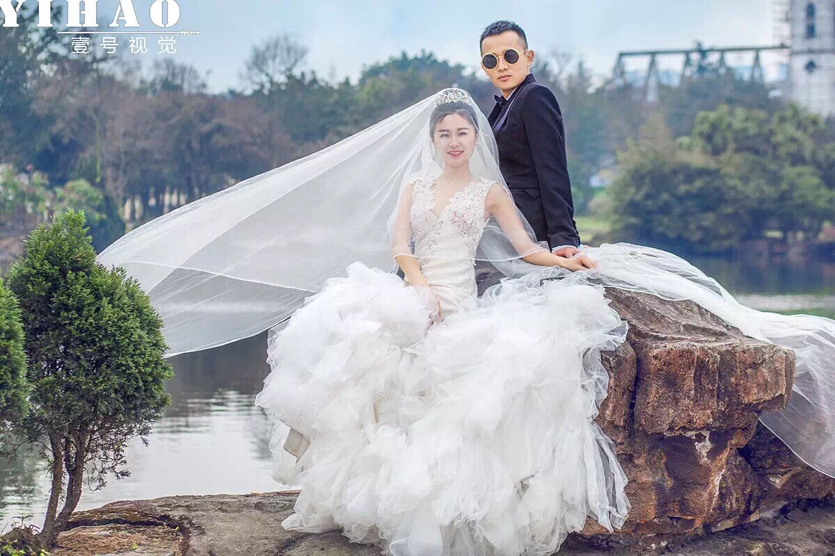 婚纱照相馆_壹号婚纱照相馆(2)