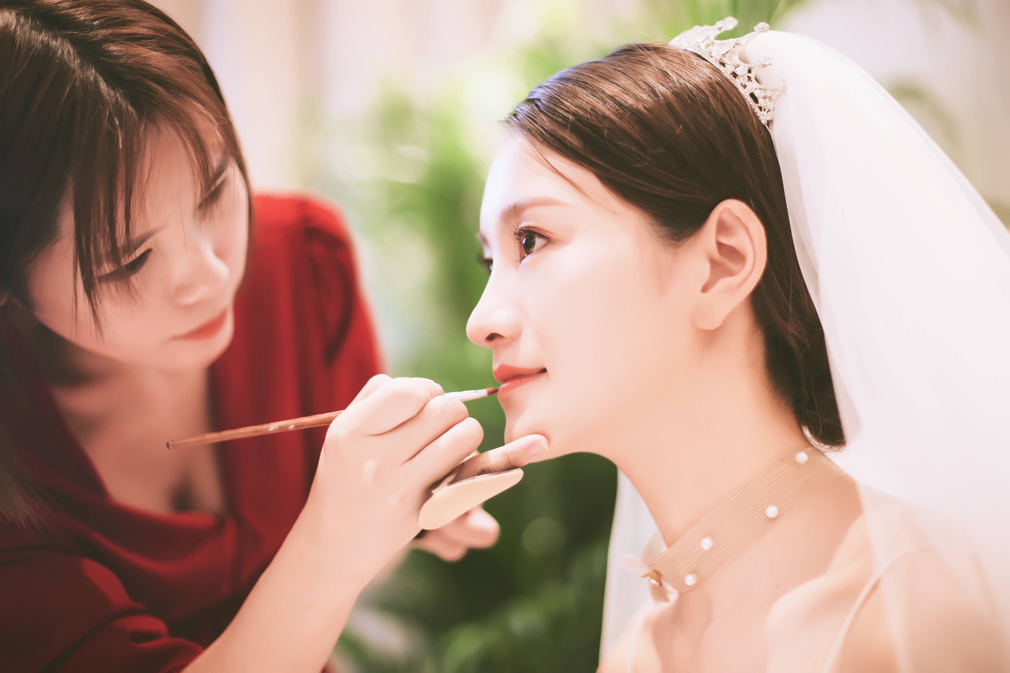 芳芳彩妆
