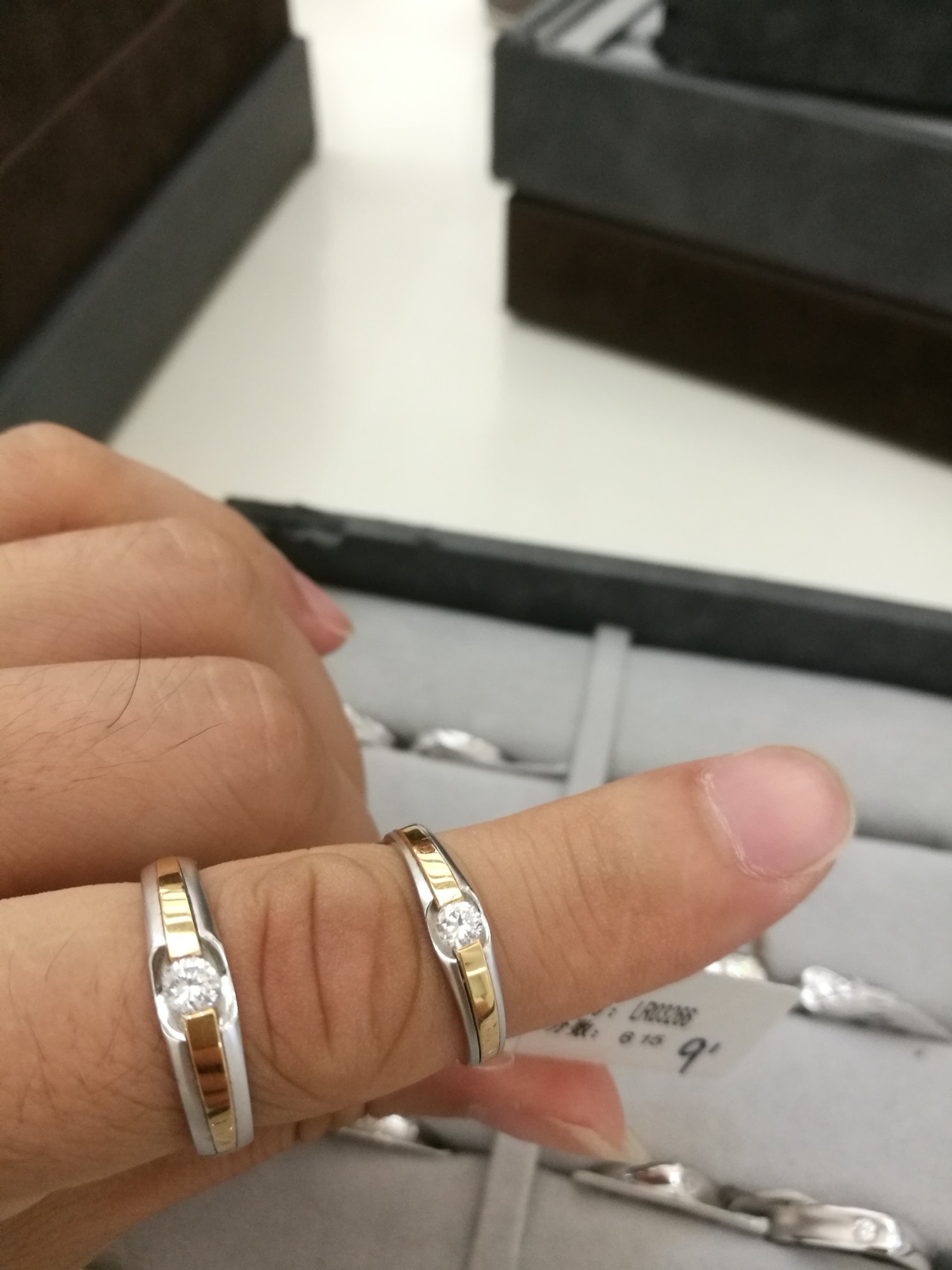 试戴6家一眼相中这款！3.5w钻戒对戒全拿下！