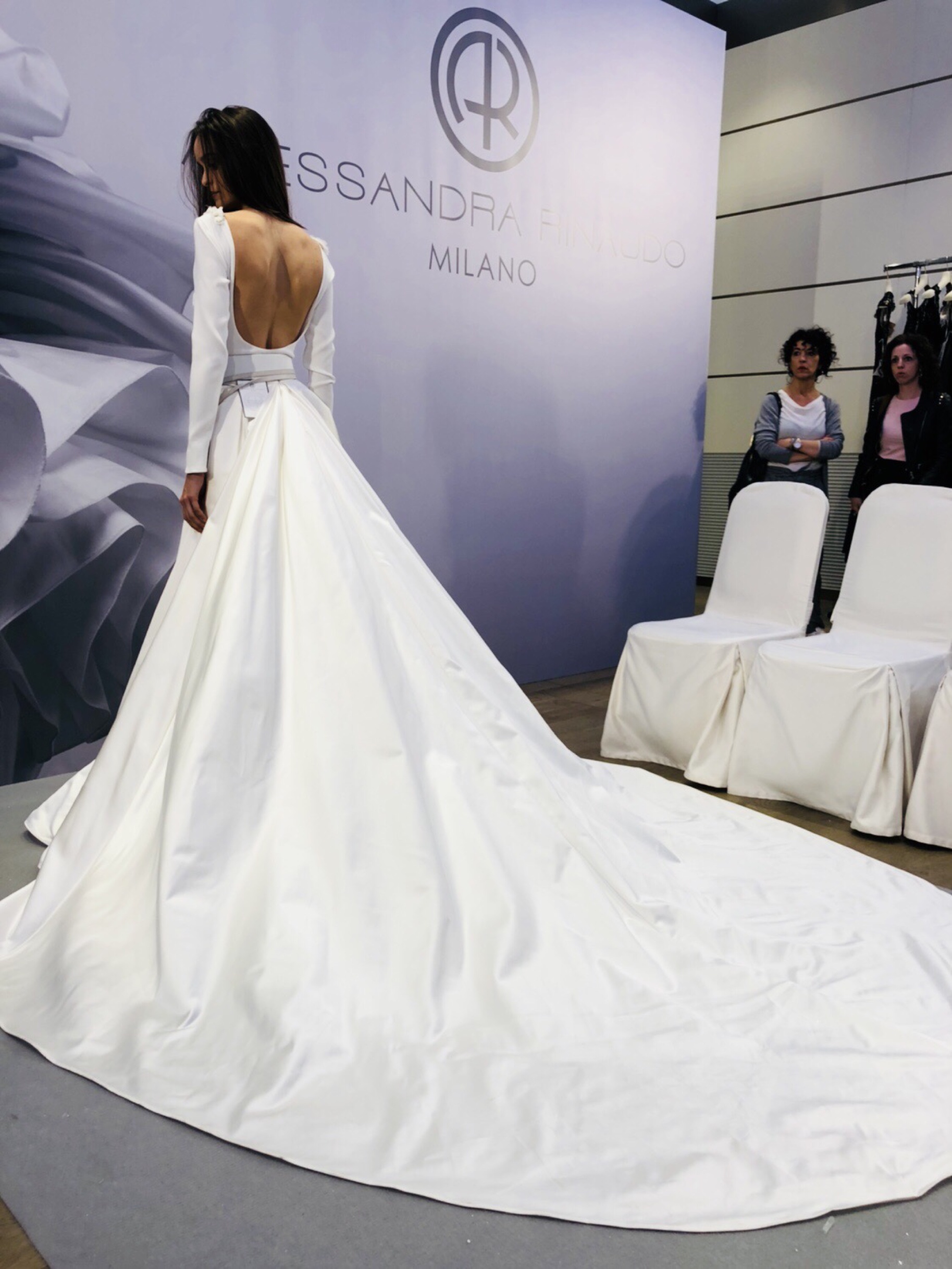 BestME婚纱礼服馆