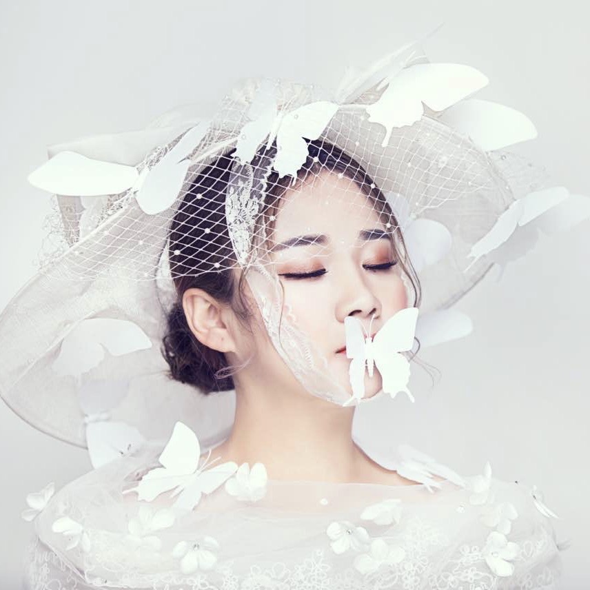 都说婚纱照的背景不太好，有点俗……