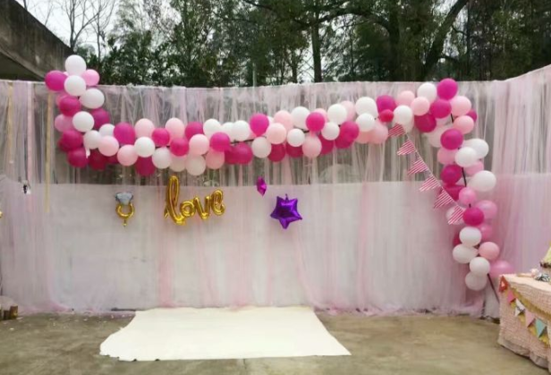 农村破院子办的婚礼 ，婆婆竟然还要跳广场舞