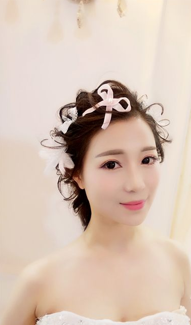一个妆面4个造型 又萌又仙滴小公举