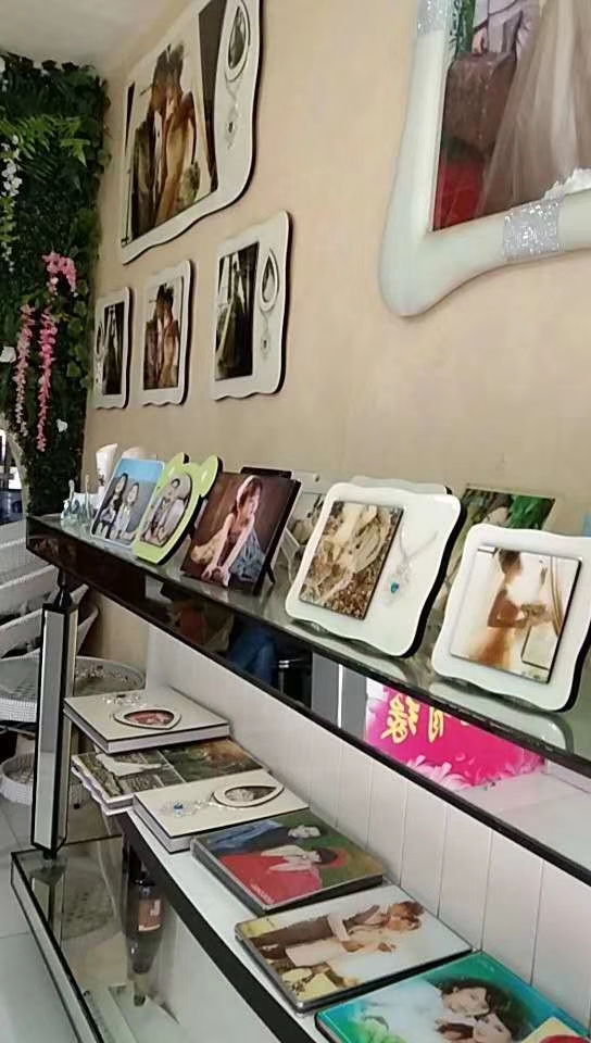 雪晨美甲美妆纹绣婚庆工作室