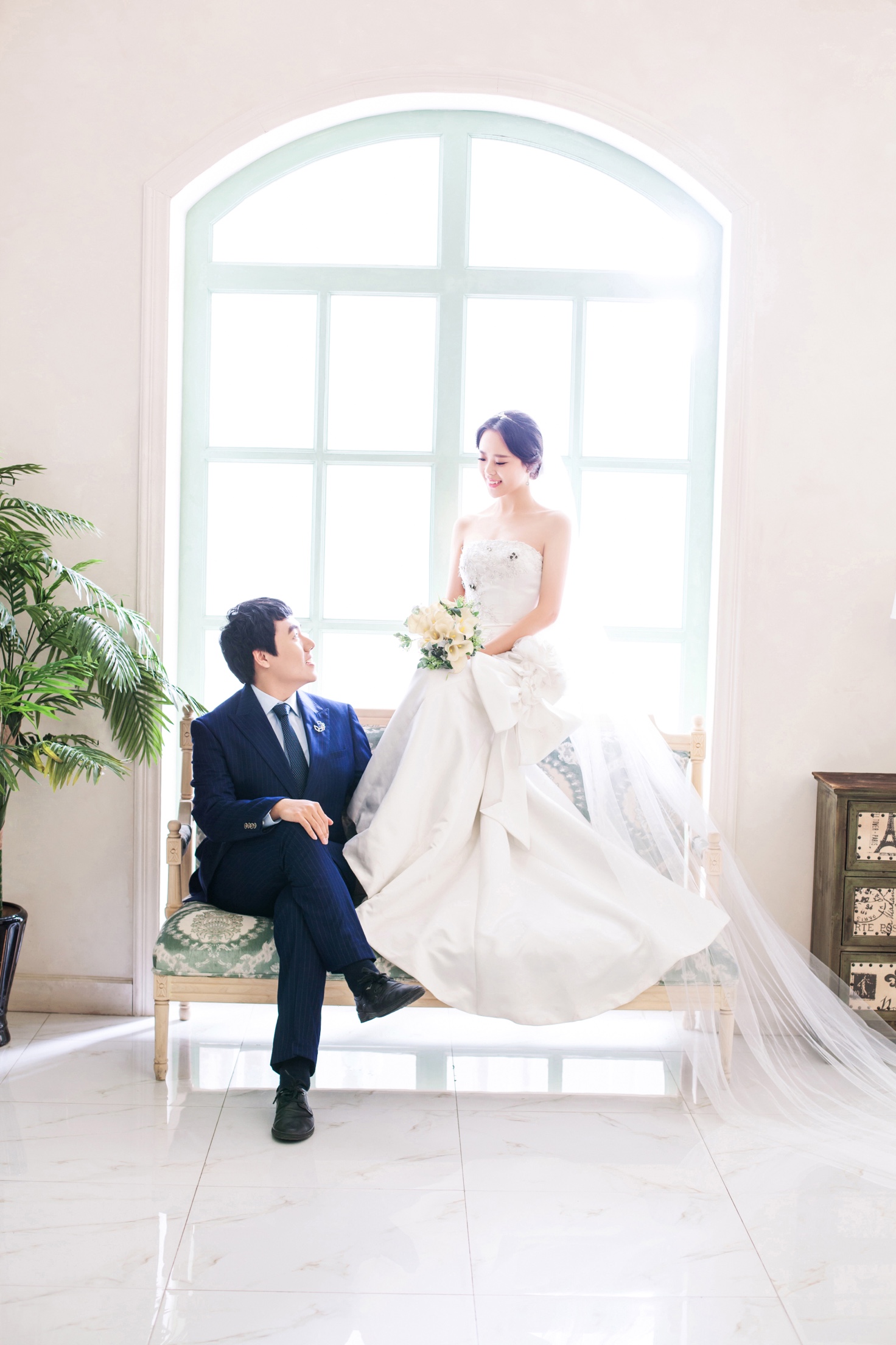 佳丽拍摄1万4，克洛伊婚礼纪中奖中秋节刚拍好，克洛伊更赞