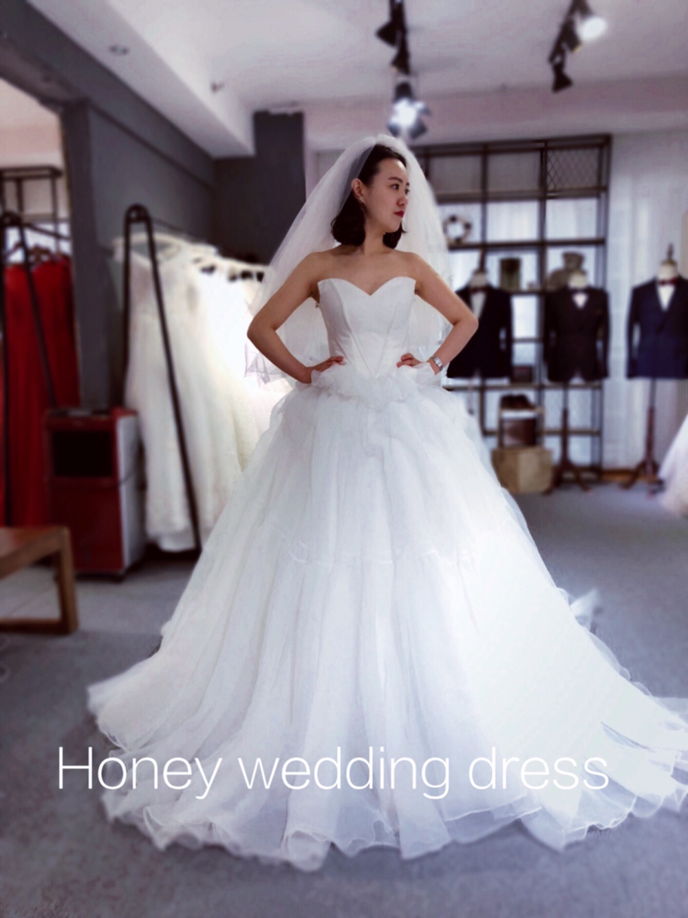Honey婚纱礼服租赁馆
