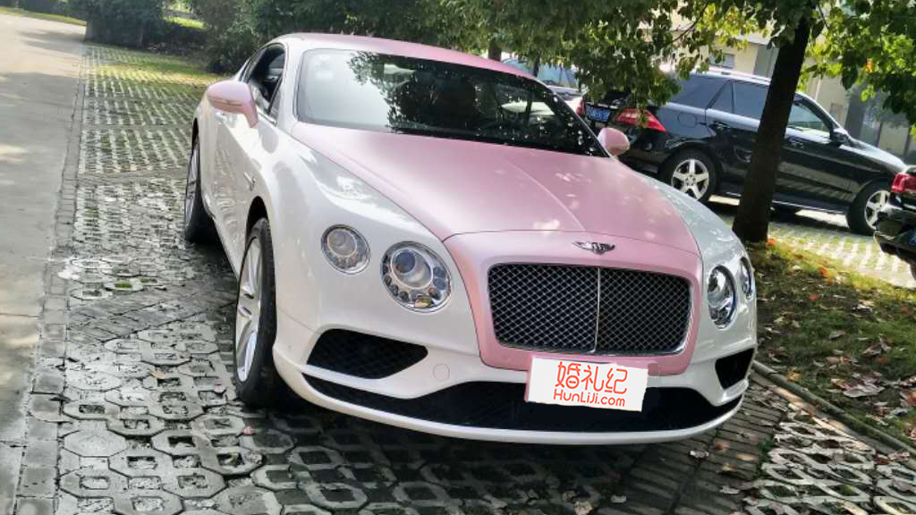 【劳斯莱斯】幻影/1辆 + 【宾利】欧陆飞驰/4辆