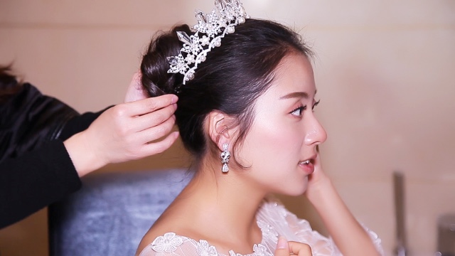 俪俪彩妆造型