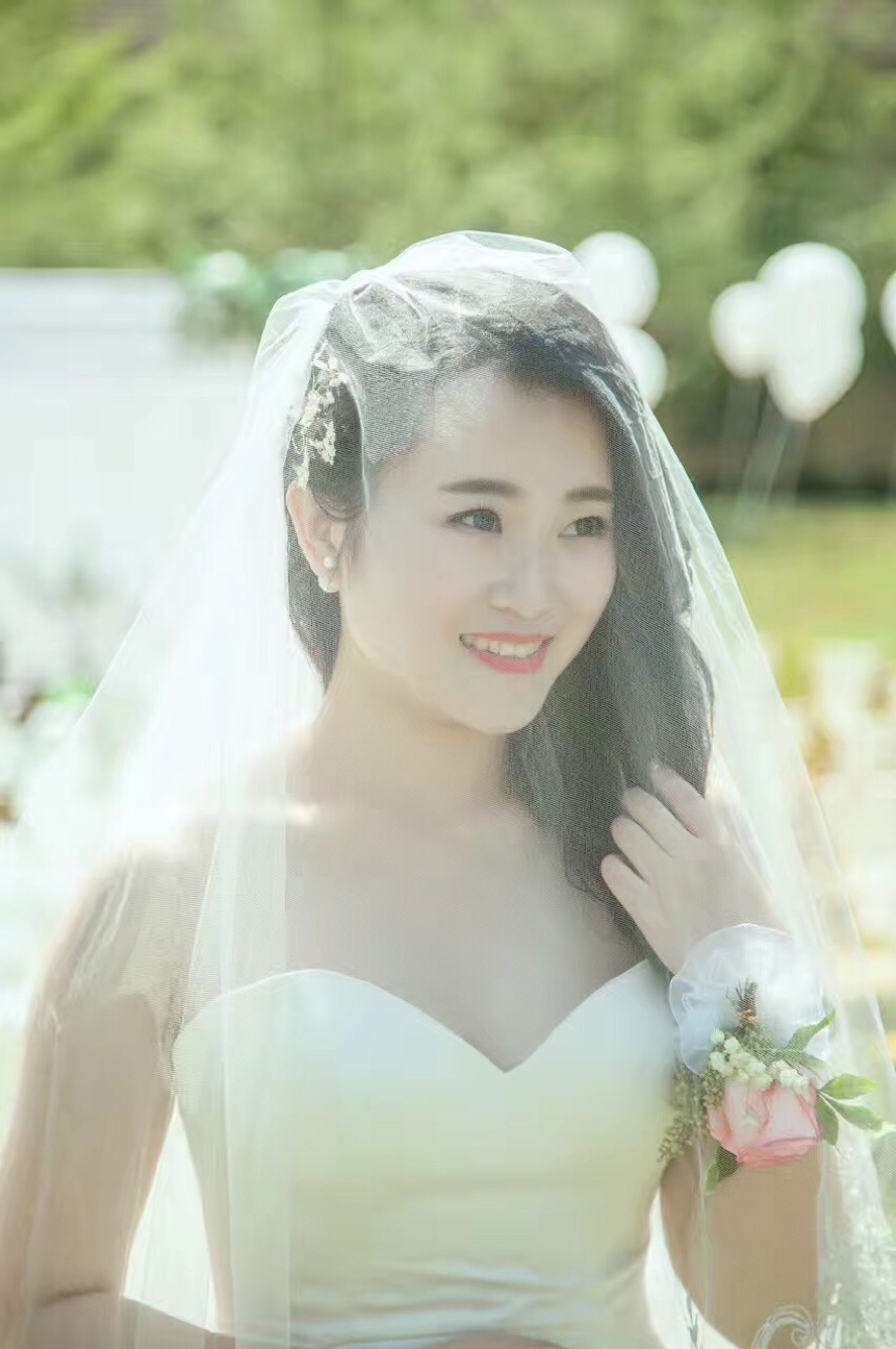 MUSE高级婚纱礼服