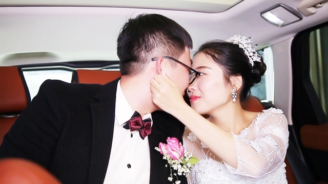 俪俪彩妆造型