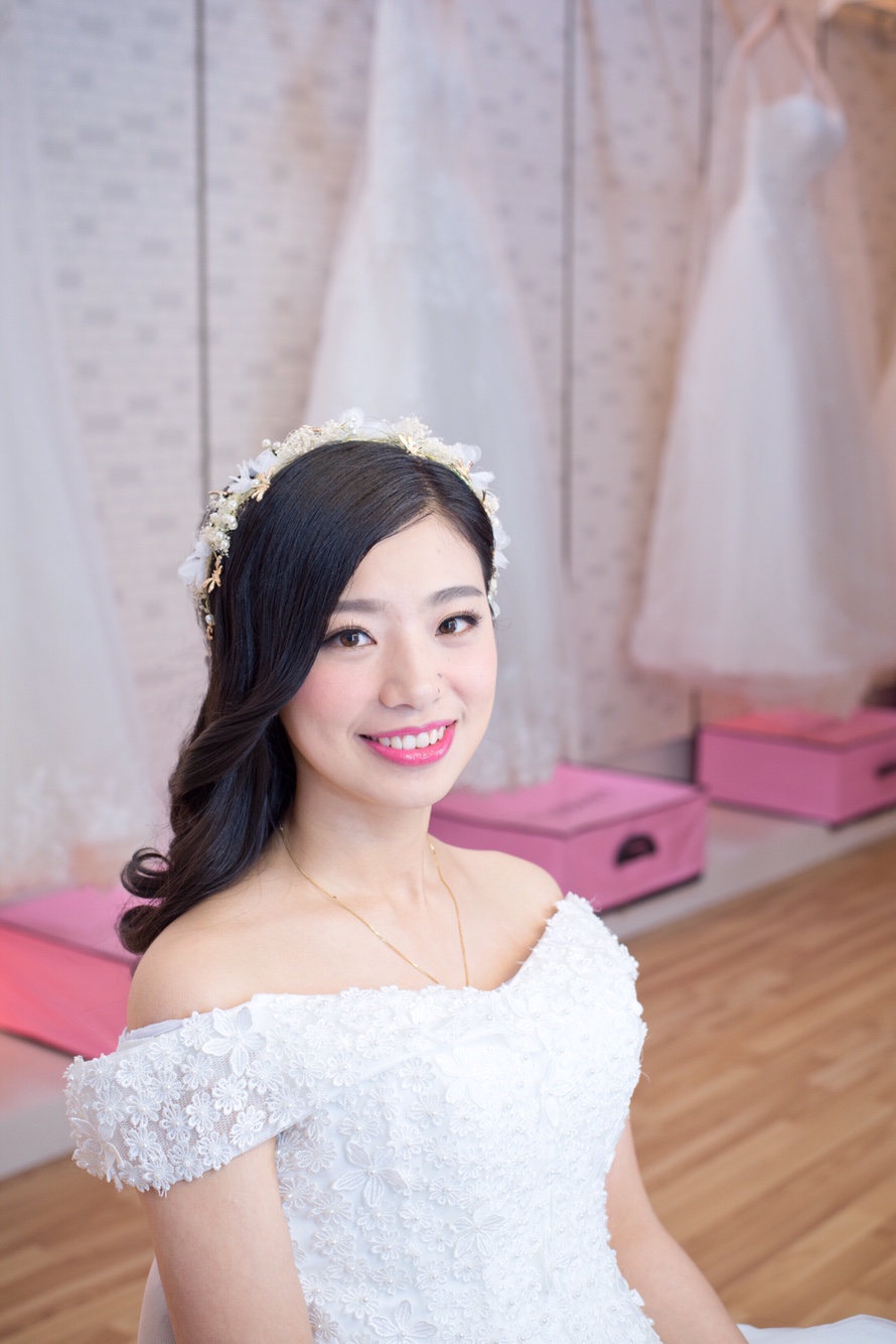 YanziMakeup新娘造型馆