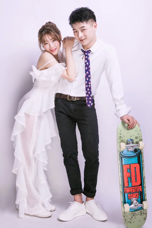 预知甜滋味，必须亲口尝婚纱照曝光下...