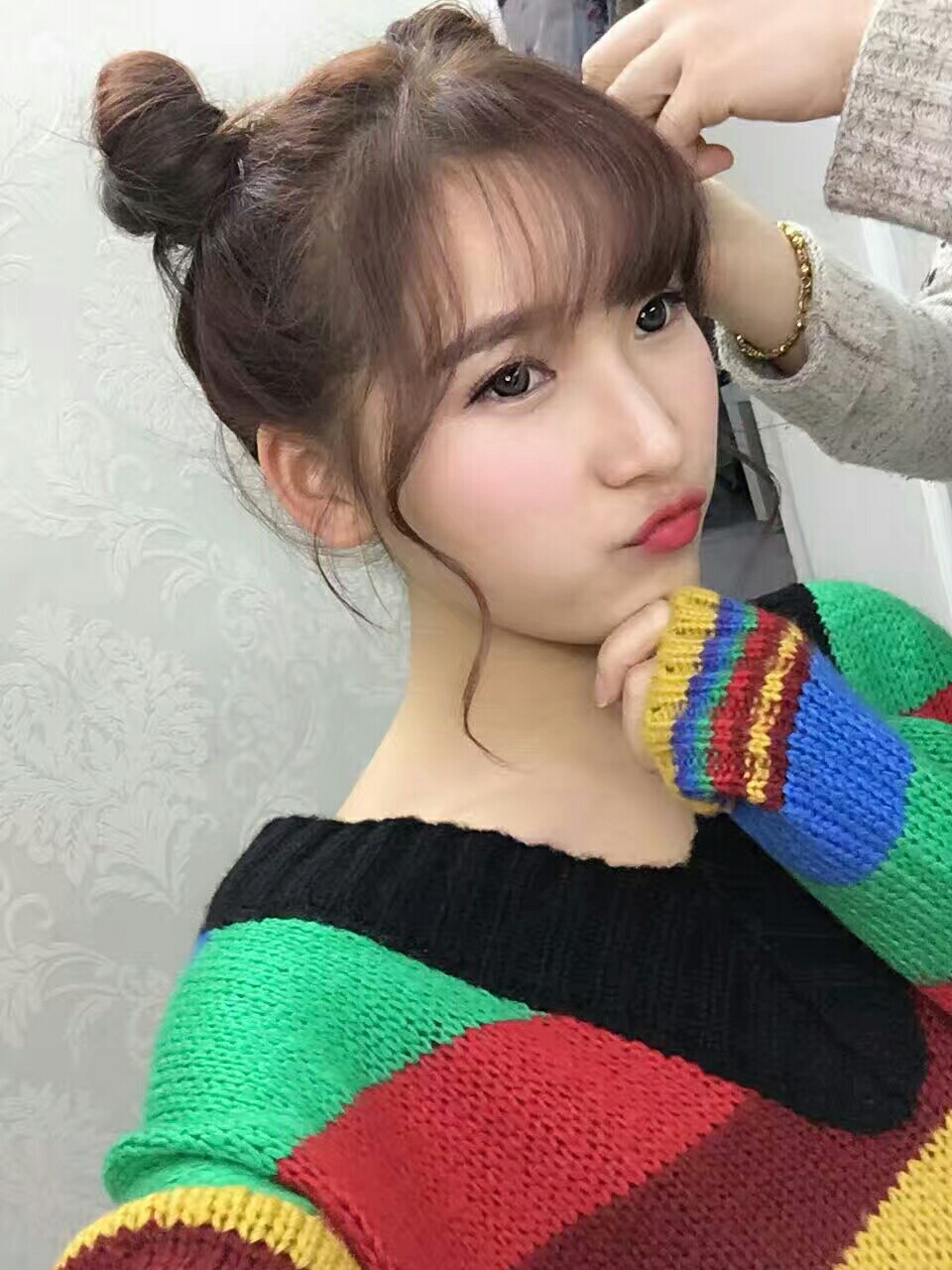 婳祎彩妆