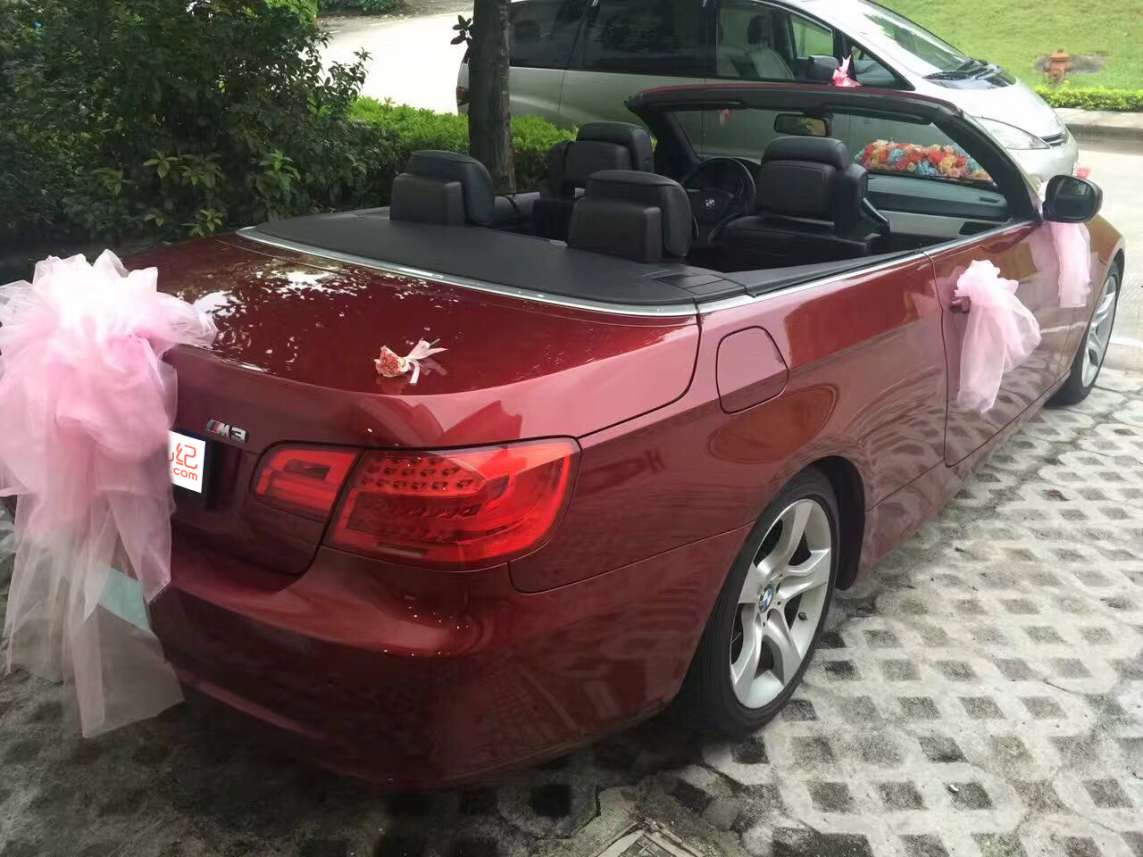 【宝马】330敞篷/1辆 + 【奥迪】A6L新款/3辆