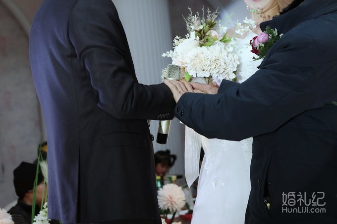 大婚时间安排不充裕，我差点误了吉时！