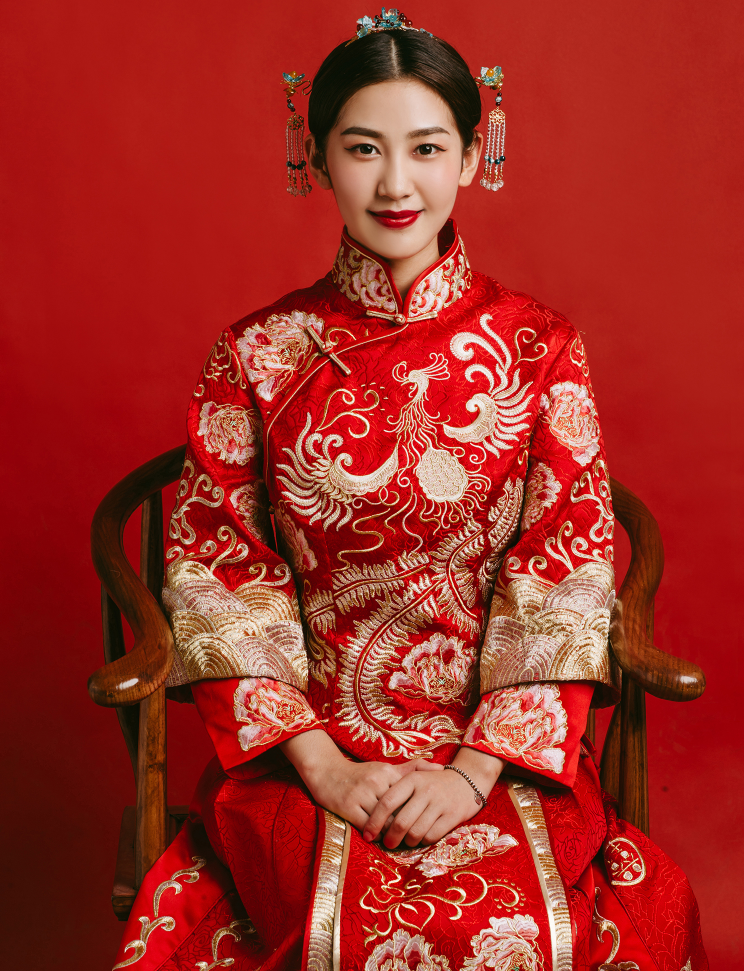 喜庆中式vs清新西式，你们出门穿什么？