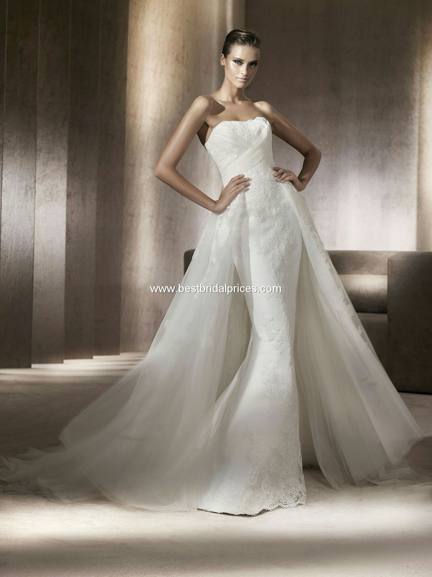Pronovias内鱼尾外大拖超仙婚纱，大家觉得怎么样？租金5000值不值？