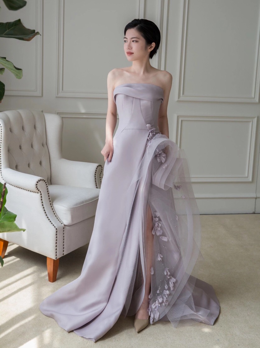 新娘们，能帮我看看敬酒服选哪款好看吗？
