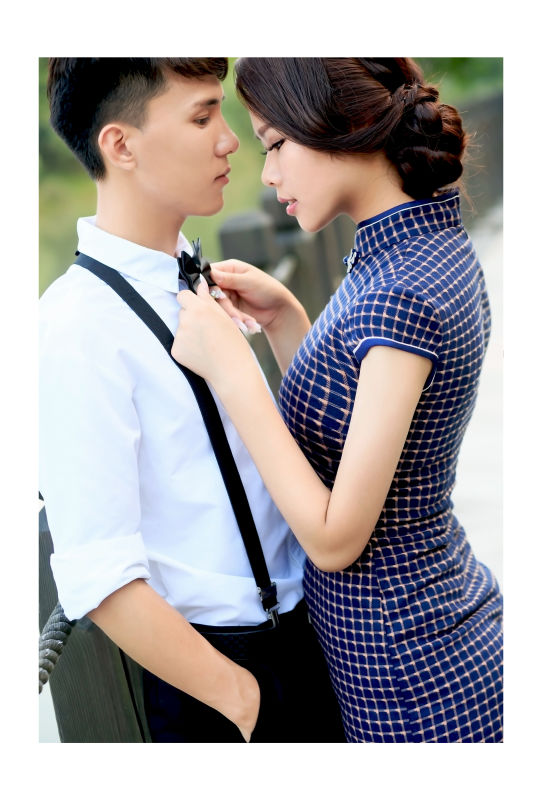 婚纱照出来了地点松江广富林路蔚蓝天地