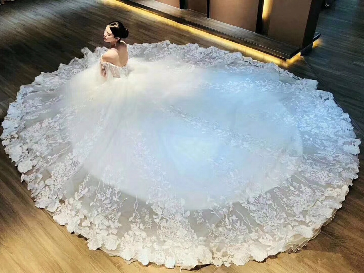 漫莉婚纱美妆馆
