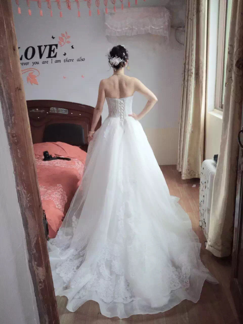 爆款满庭芳抹胸白色婚纱转卖！