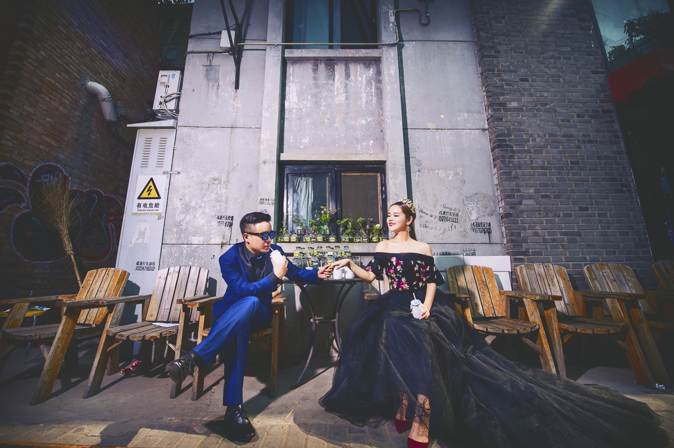 ＃最爱婚纱照＃婚照出炉一部分，最喜欢的黑纱跟你们分享[两眼放光]