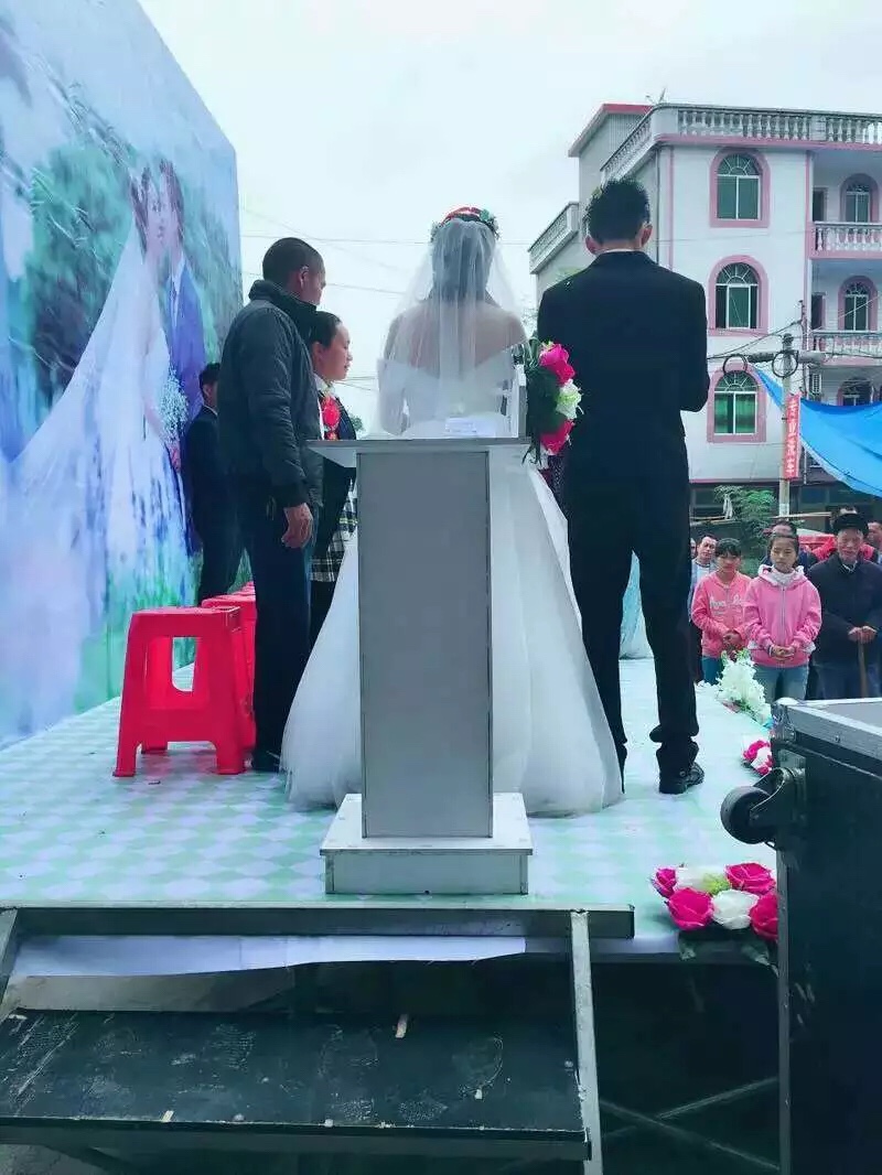 晒几张我婚期的图片[大笑][大笑]