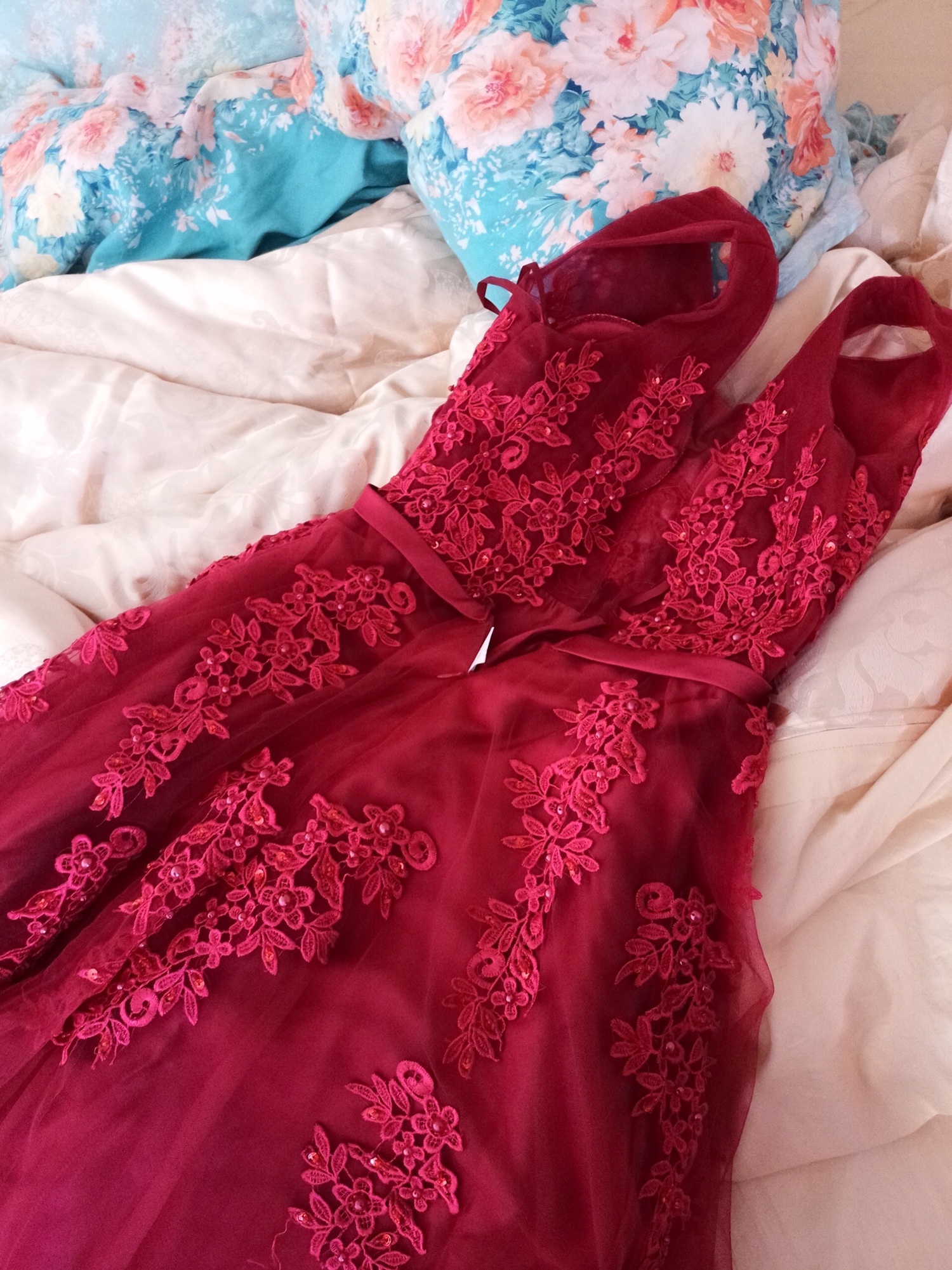 出一件孕妇敬酒服M码