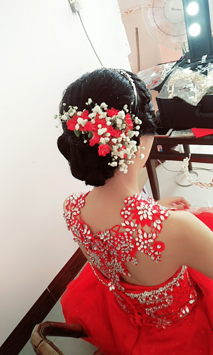 爱沐婚纱礼服新娘会馆