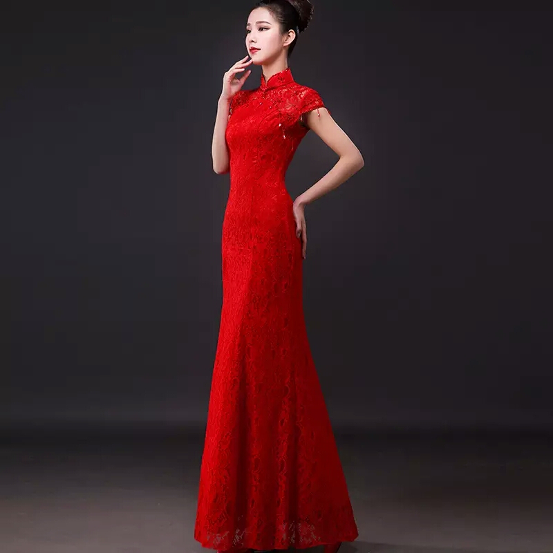 敬酒服应该穿什么样子的呢？本人属于胖人类的，好纠结呀？大家帮忙参