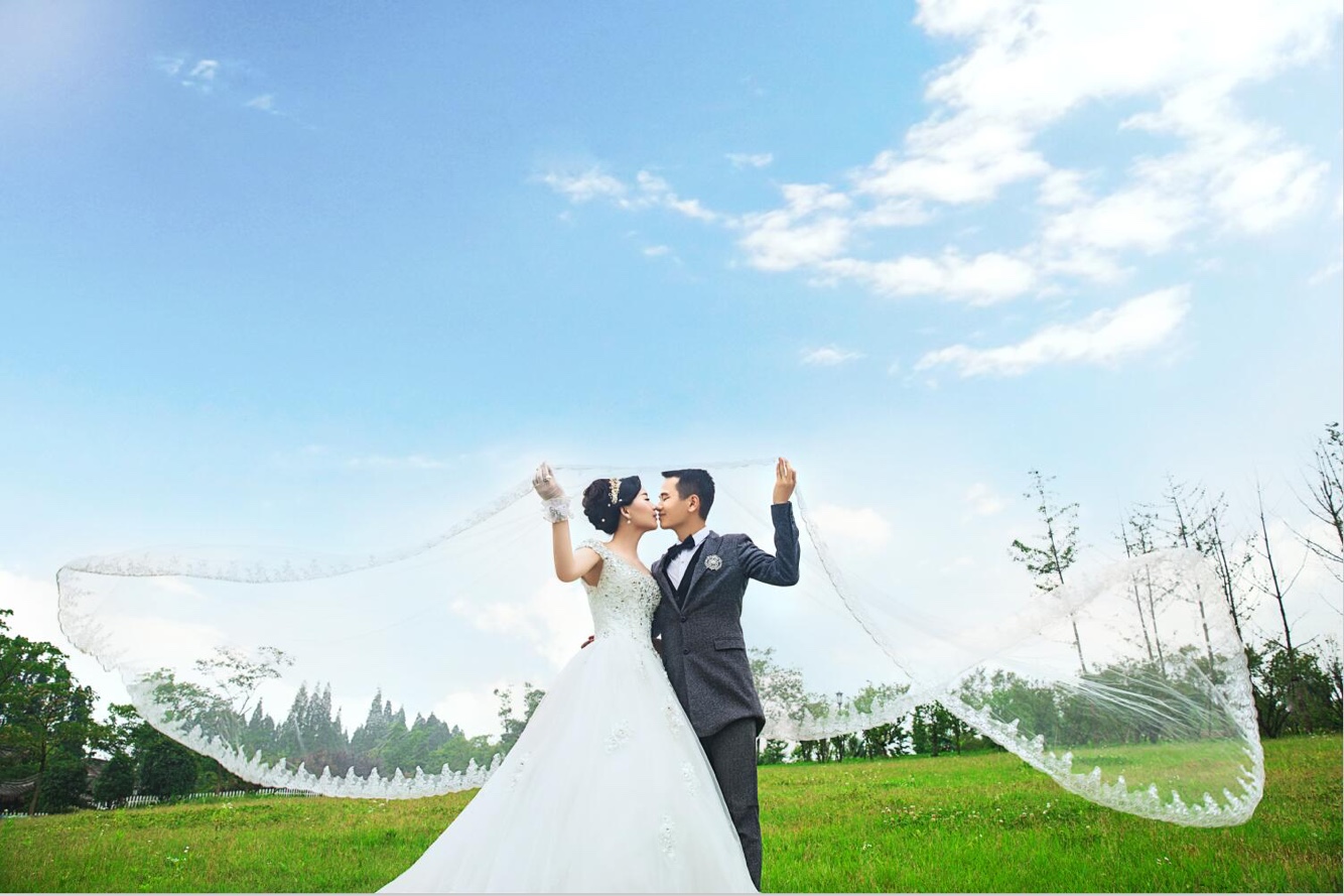 婚纱拍完啦 只可惜精修的太少了 总是看别人的美美的