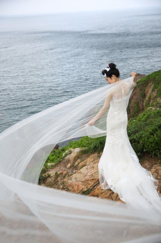 大家是不是都喜欢看结婚照[大笑]