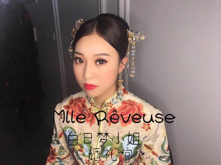 白日梦小姐的馆1